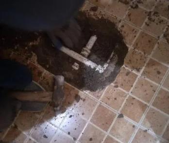河南卫生间漏水维修公司为您分享下卫生间渗水如何处理及注意事项